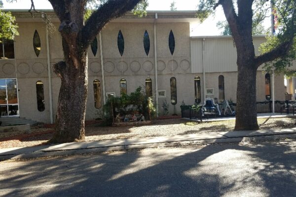 Grant Parish Courthouse with Nativity scene outside