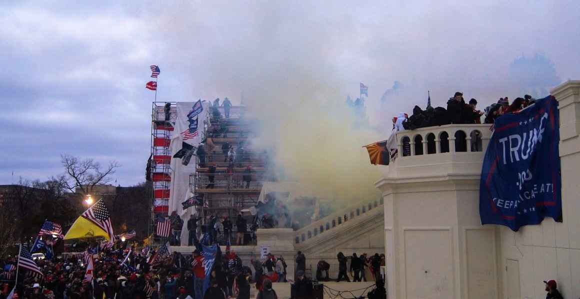 Image of white nationalists storming the U.S. Capitol